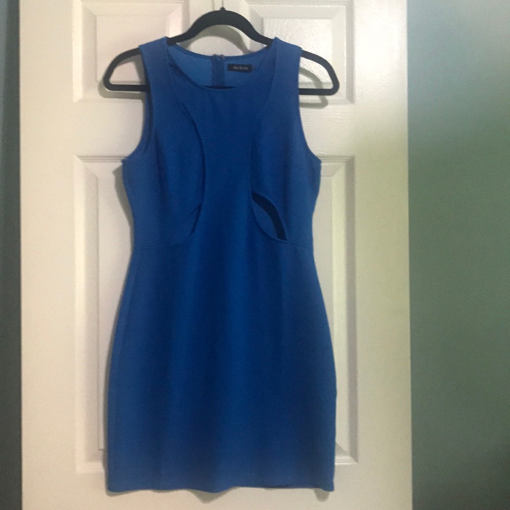 Short dress